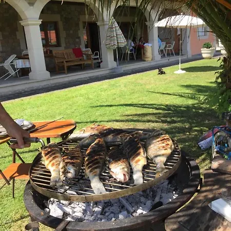 El Urogallo En El Valle De Cabuerniga Bed & Breakfast