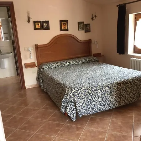 Bed & Breakfast El Urogallo En El Valle De Cabuerniga *