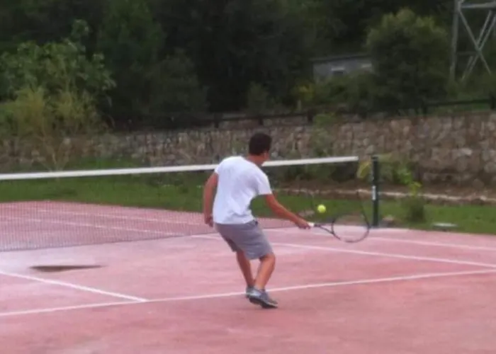 Oda ve Kahvaltı El Urogallo En El Valle De Cabuerniga *